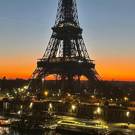 View On Eiffel Tower Seine And Main Monuments * Parigi