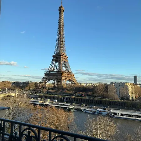 View On Eiffel Tower Seine And Main Monuments * Parigi